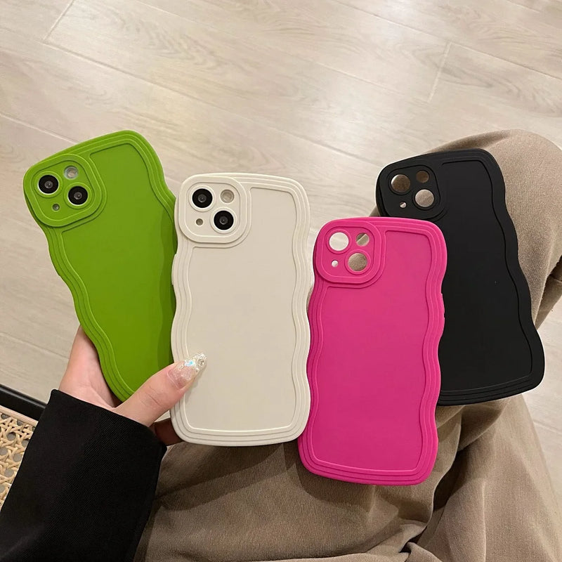 Funda protectora ondulada rizada: ¡Protege tu iPhone con estilo y suavidad! 